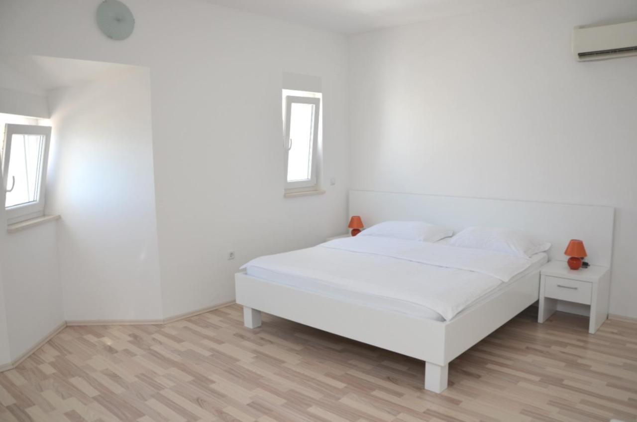 Apartments Barbati Novalja Luaran gambar